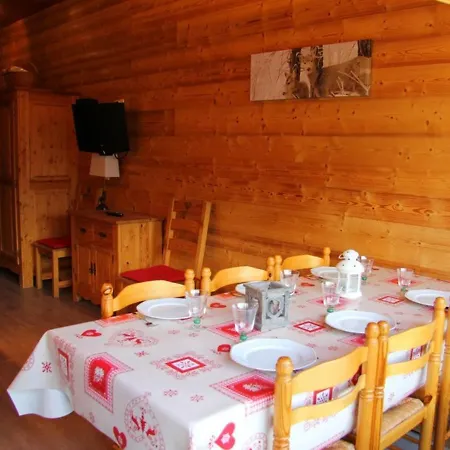 3 Pièces Centre Proche Piscine, 6-7 Pers - Fr-1-459-26 * La Clusaz